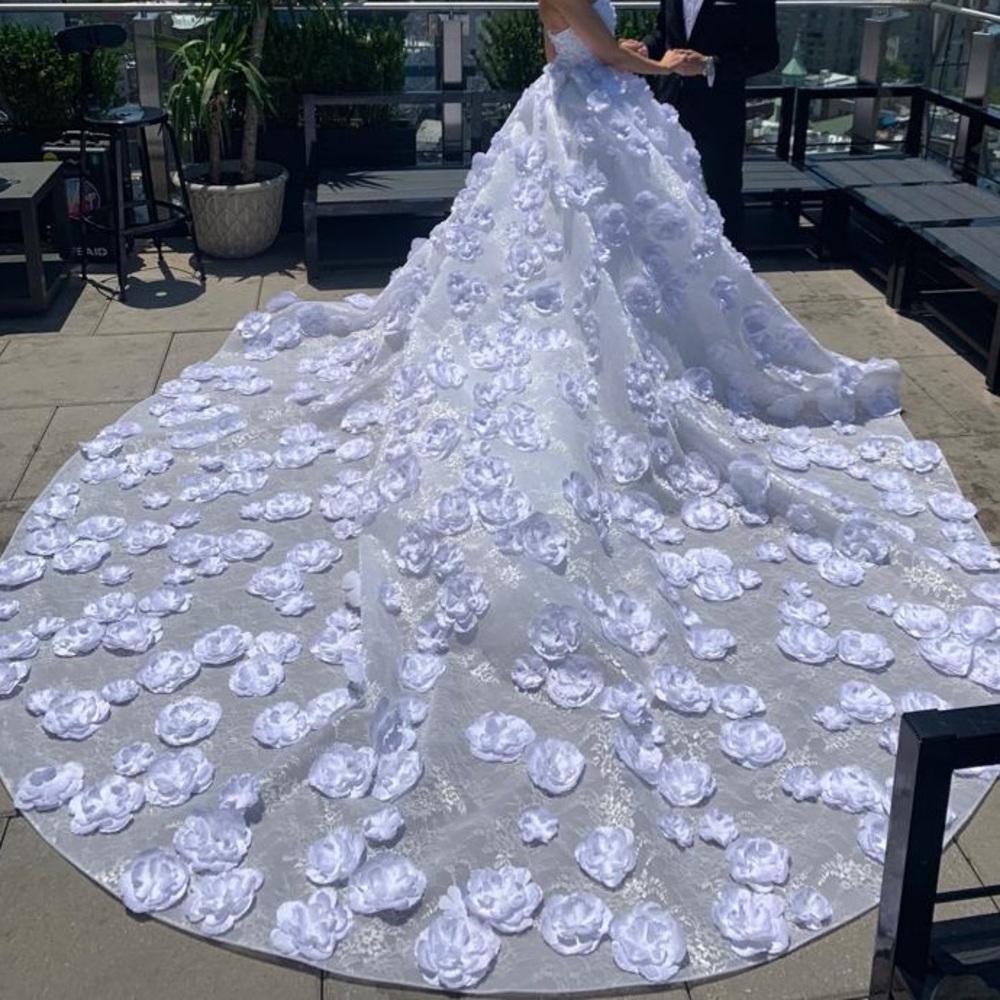 Mikael D Wedding Dress - Picture 1 of 5